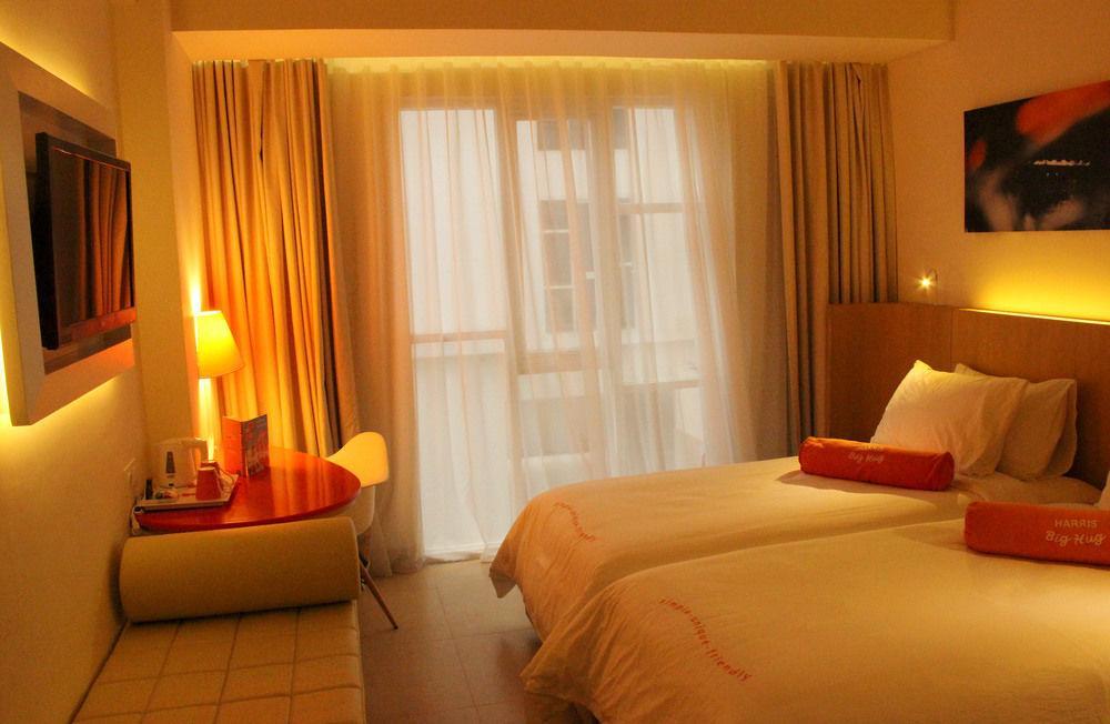 Harris Hotel Raya Kuta Lombok Exteriör bild
